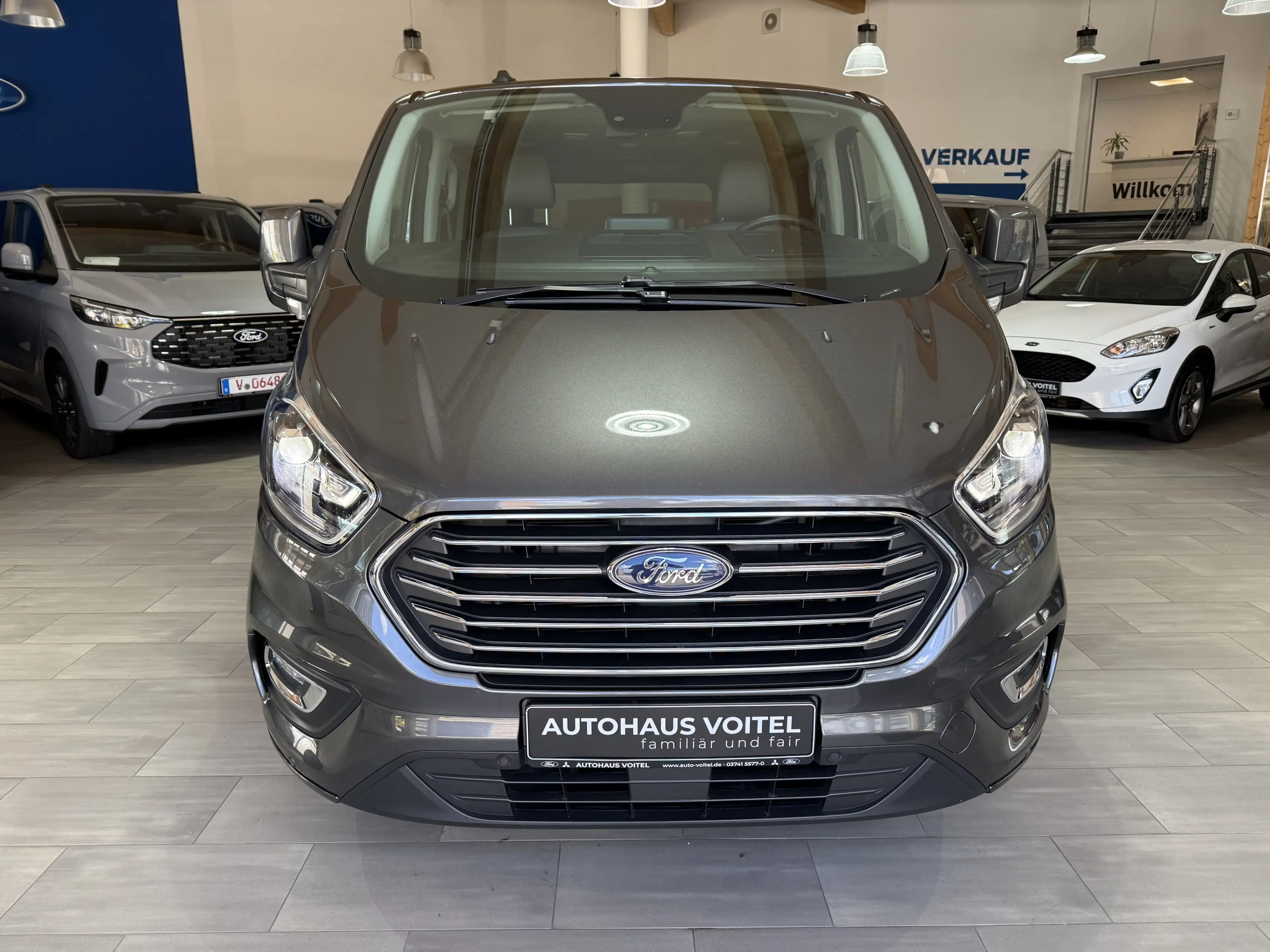 Ford Tourneo Custom L1 Tourneo Titanium X Automatik / AHK/ 230V — photo 2