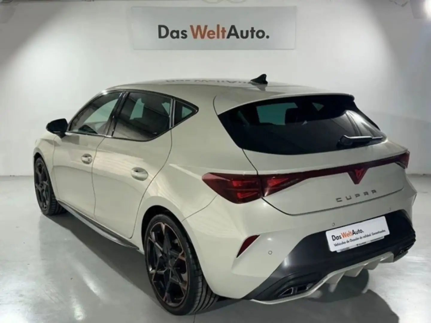 CUPRA Leon 1.5 eTSI 110 DSG Gris - 2