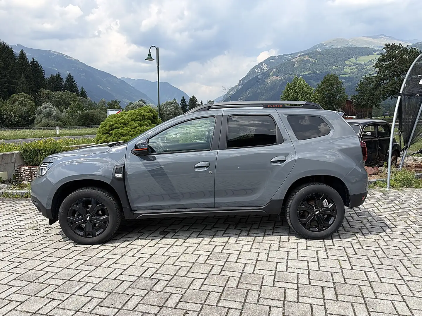 Dacia Duster Blue dCi 115 4WD Extreme / Letztes Diesel-Allra... Grau - 2
