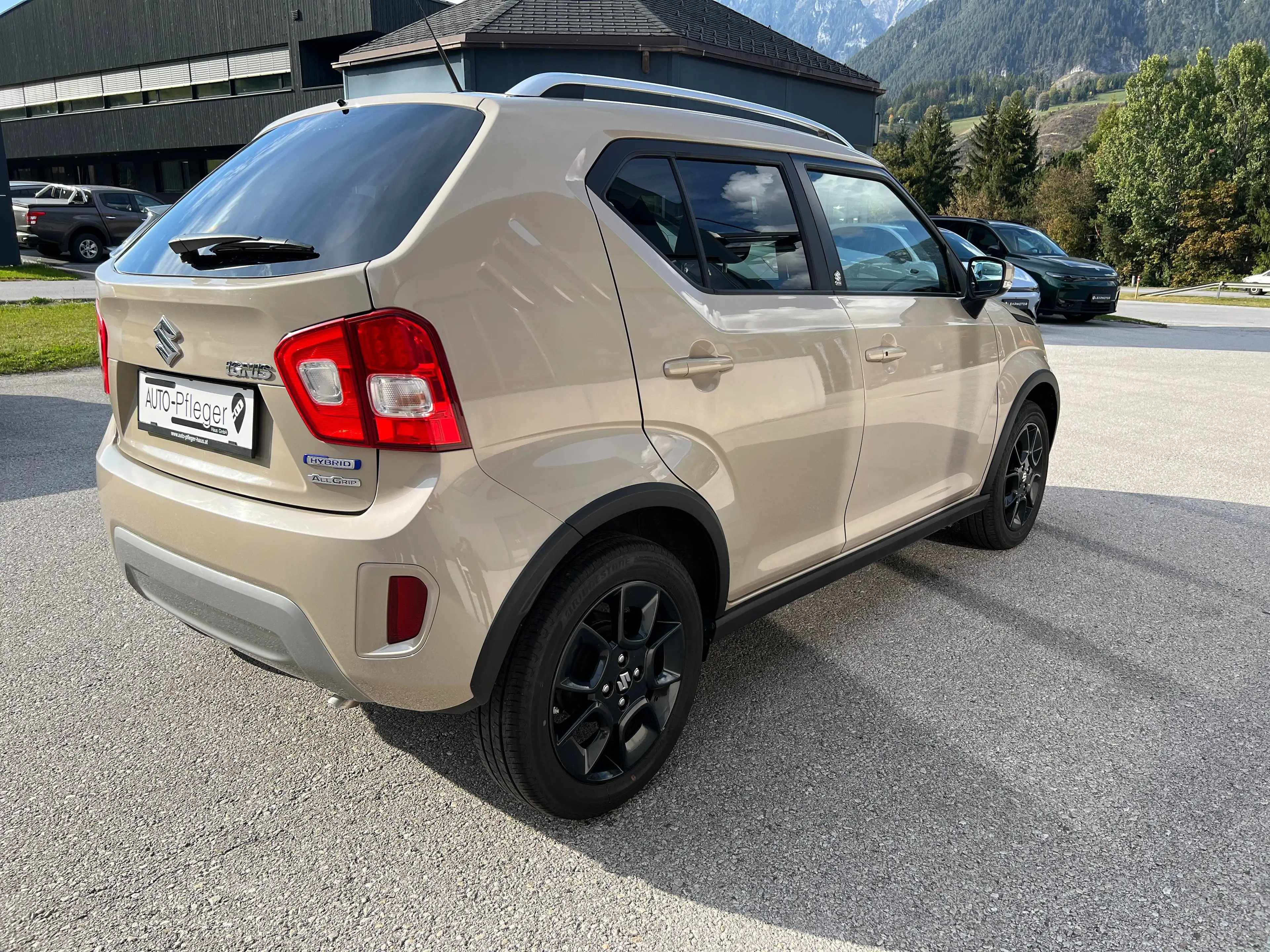 Suzuki Ignis Ignis 1,2 Dualjet Hybrid Allgrip Flash — photo 6