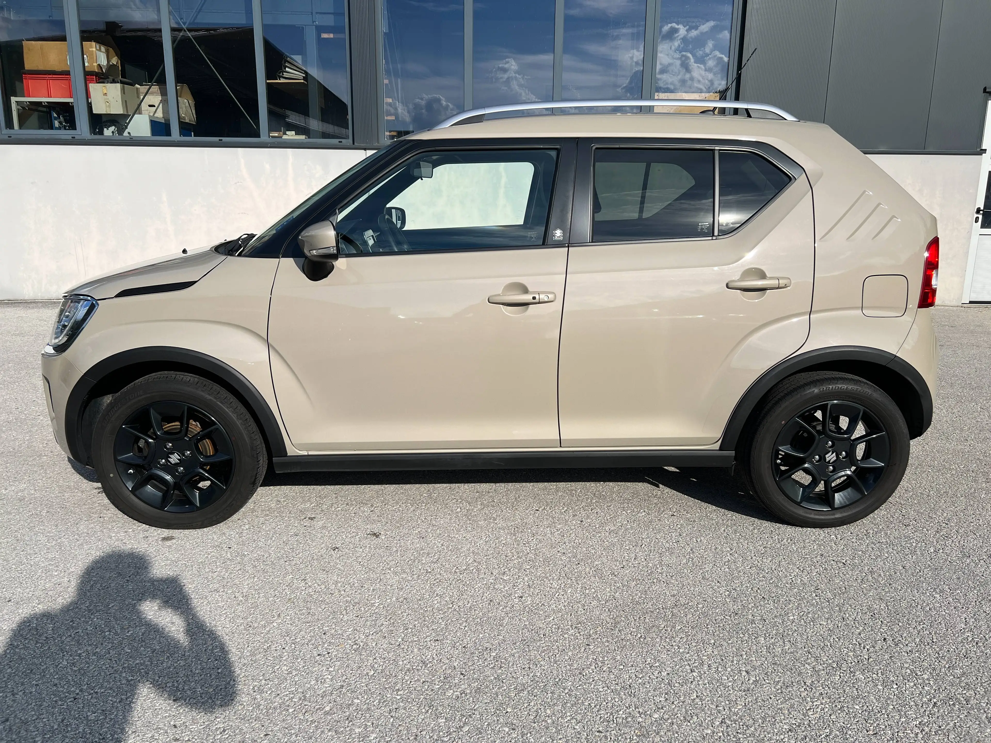 Suzuki Ignis Ignis 1,2 Dualjet Hybrid Allgrip Flash — photo 2