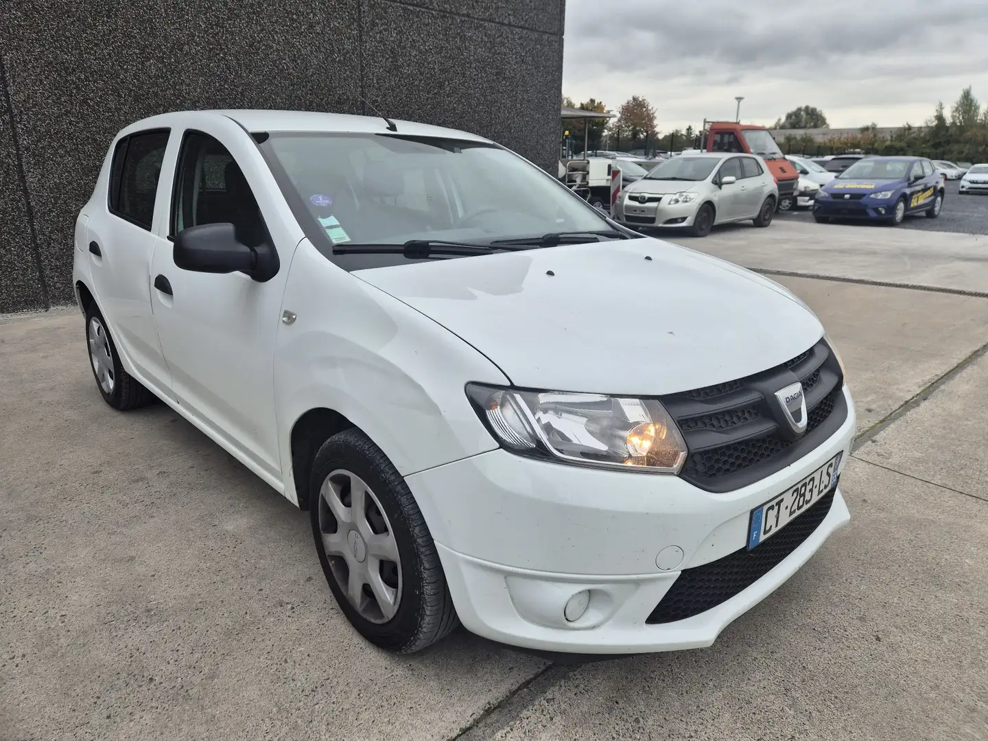 Dacia Sandero Sandero 1.2i Laureate//LPG//MARCHAND OU EXPORT Blanc - 1