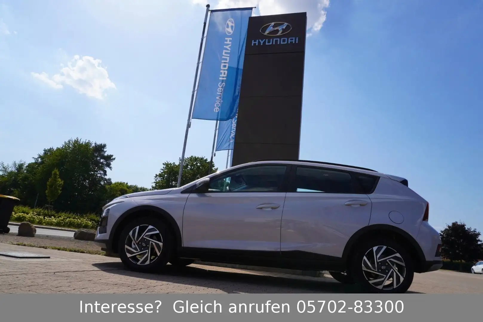 Hyundai BAYON Bayon 1.0 T-GDI 6-Gang Trend *NAVI/ALU/AMBIENTE* Gris - 2