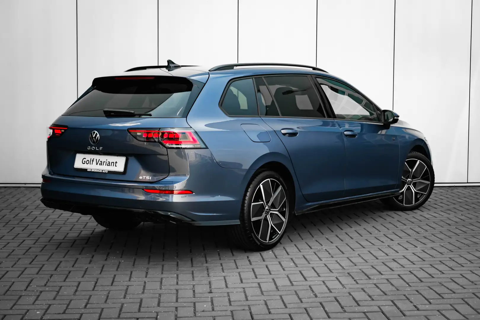Volkswagen Golf Variant | Inclusief €2000,- inruilvoordeel Inclusief €2000 Bleu - 2