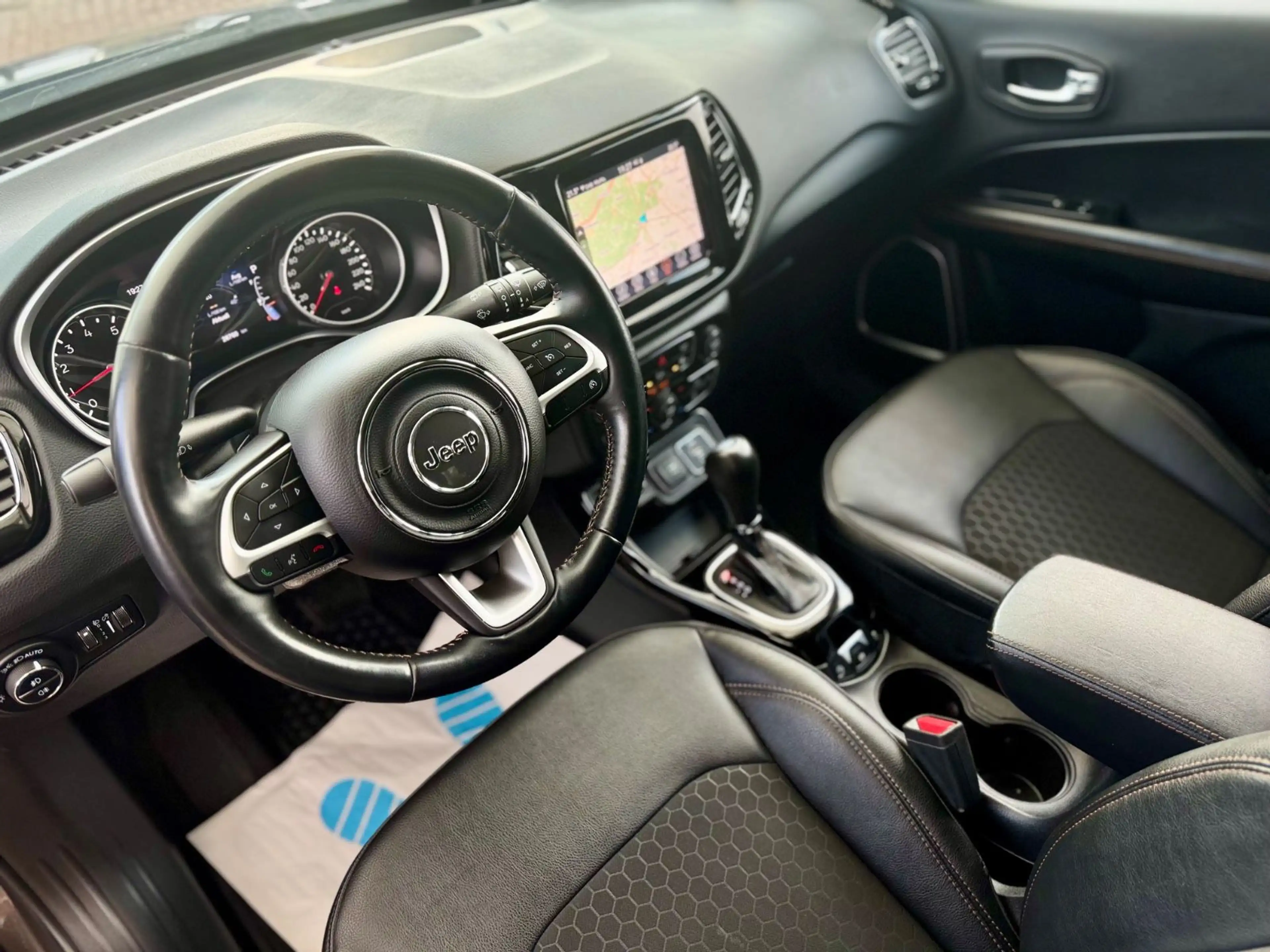 Jeep Compass Limited FWD Aut. LED+Kam+Leder+Navi+ACC — photo 8
