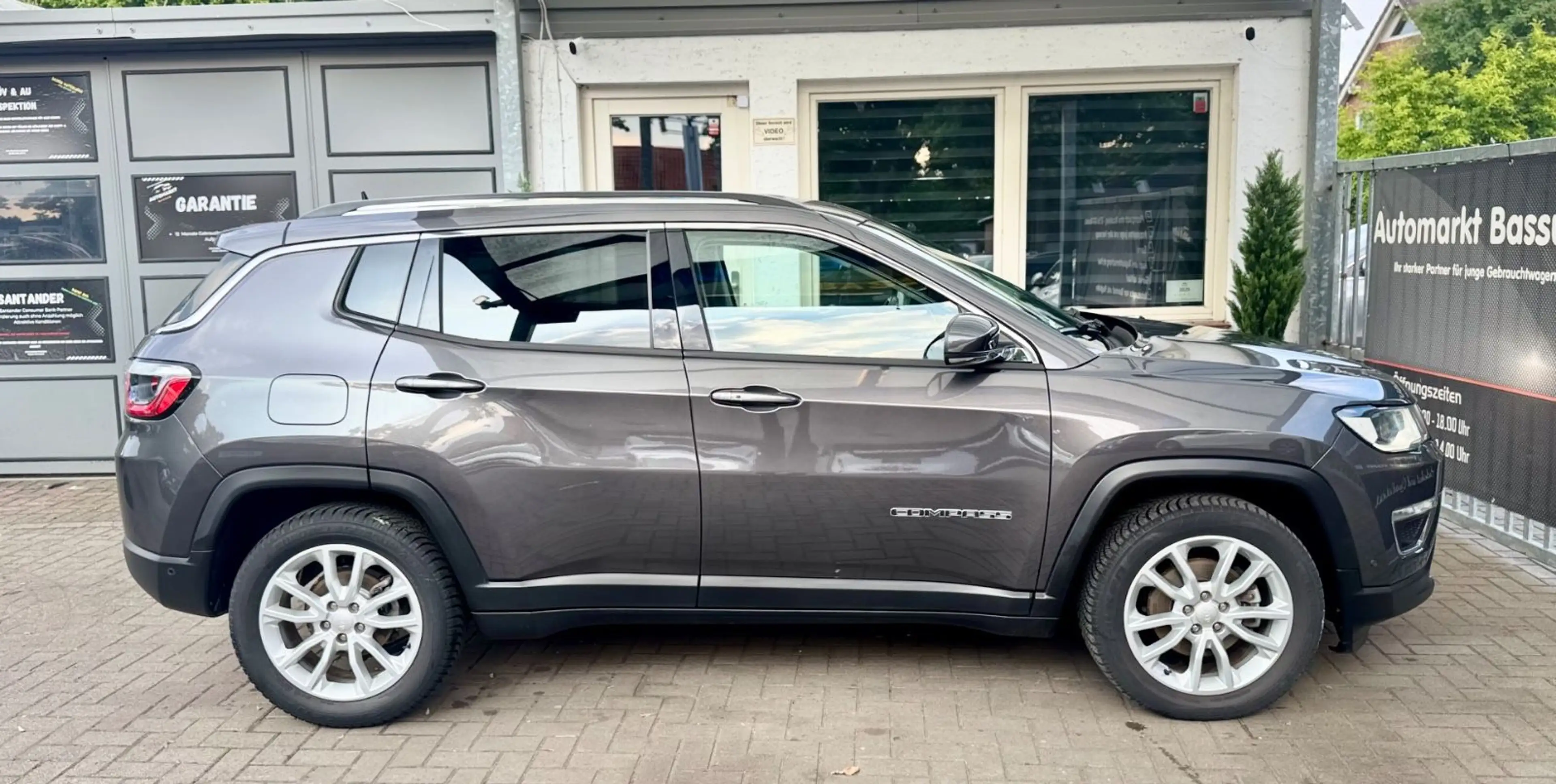 Jeep Compass Limited FWD Aut. LED+Kam+Leder+Navi+ACC — photo 15