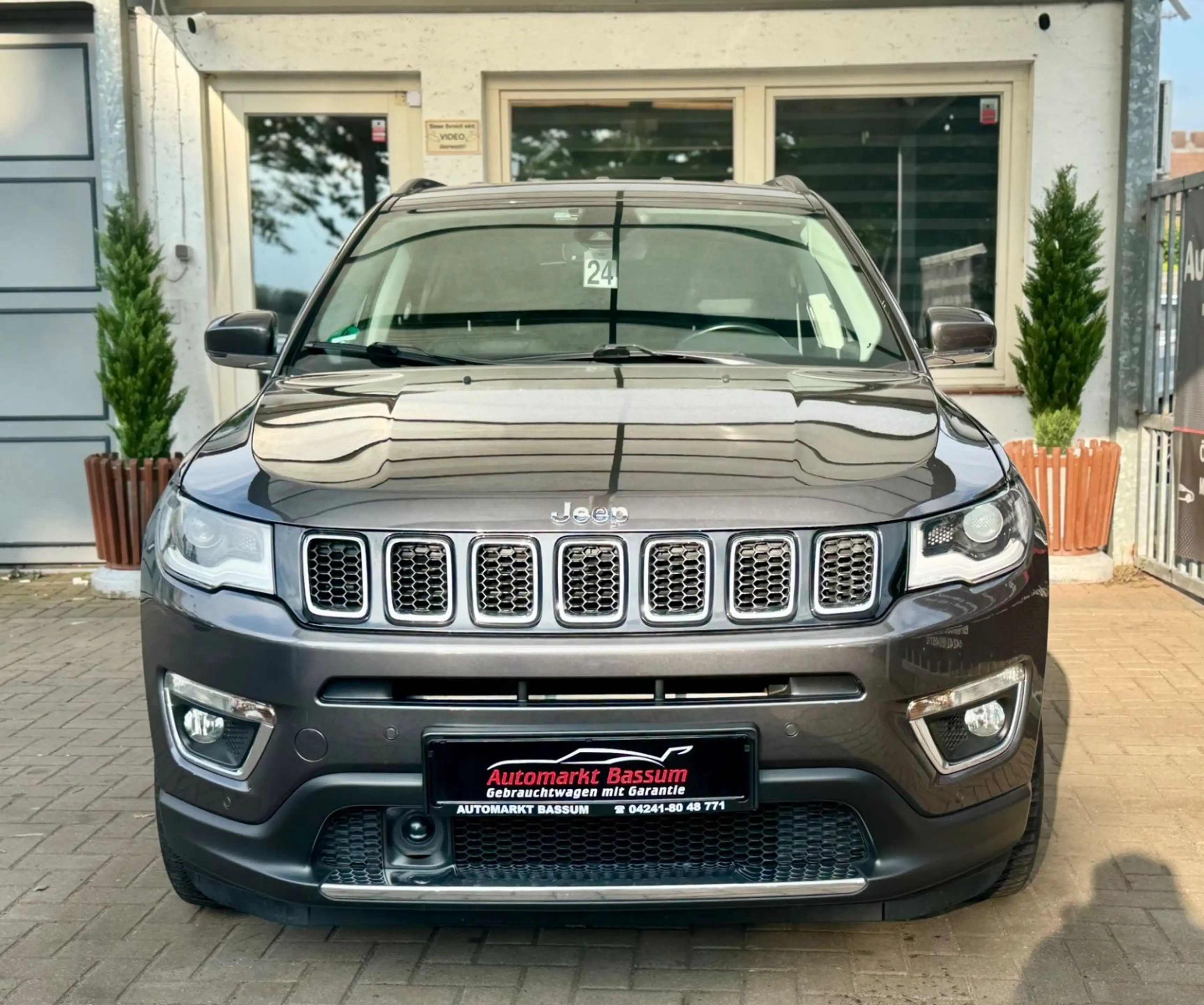 Jeep Compass Limited FWD Aut. LED+Kam+Leder+Navi+ACC — photo 5