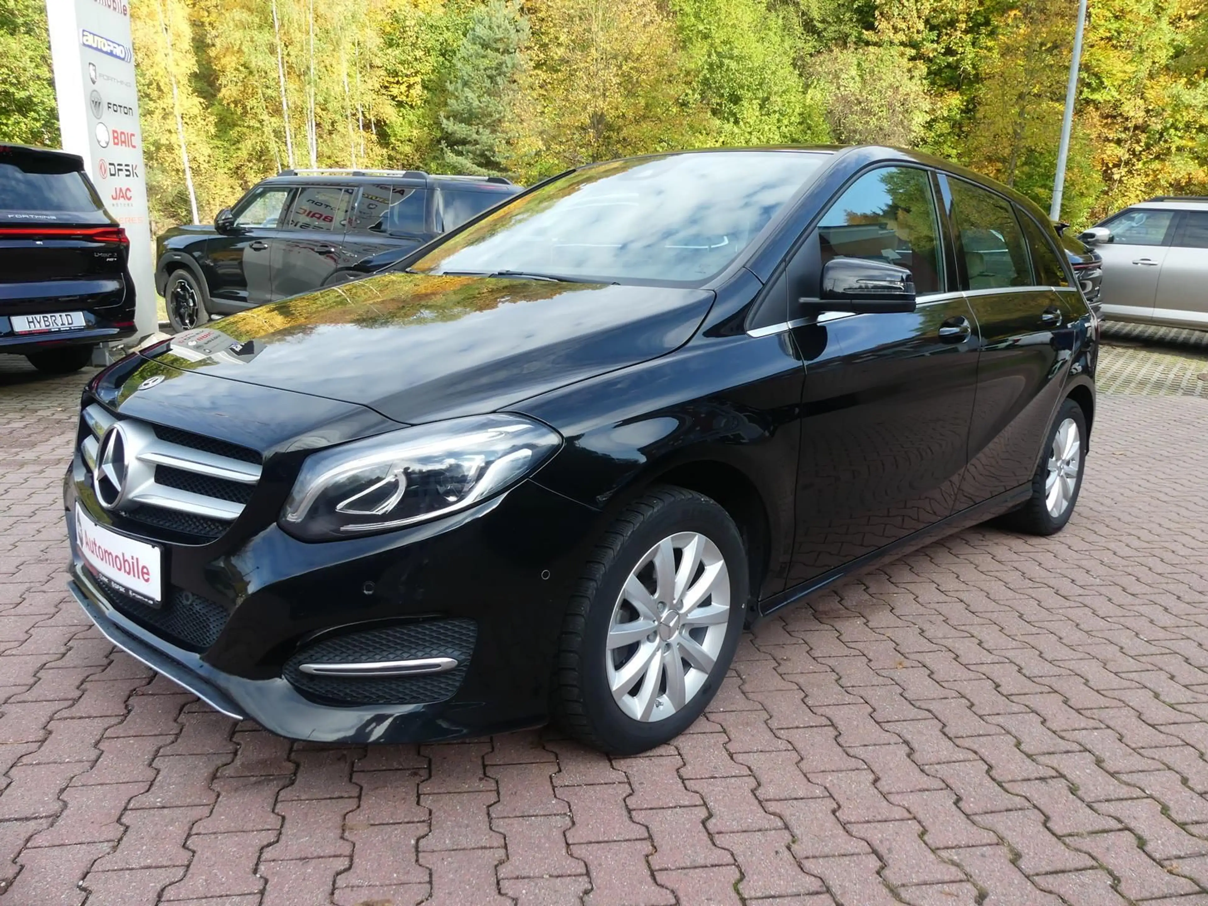 Mercedes-Benz B 200 2.1 CDI*Automatik*PDC*USB*Navi*Klima*AHK