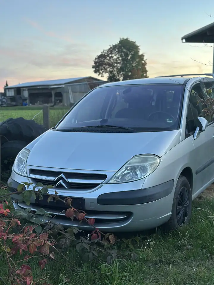Citroën C8