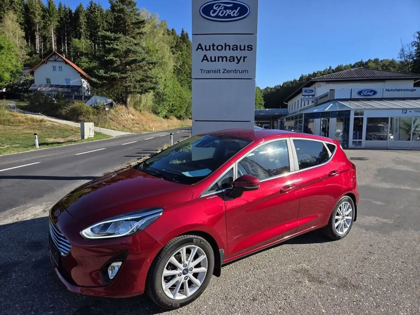 Ford Fiesta Titanium Rot - 1