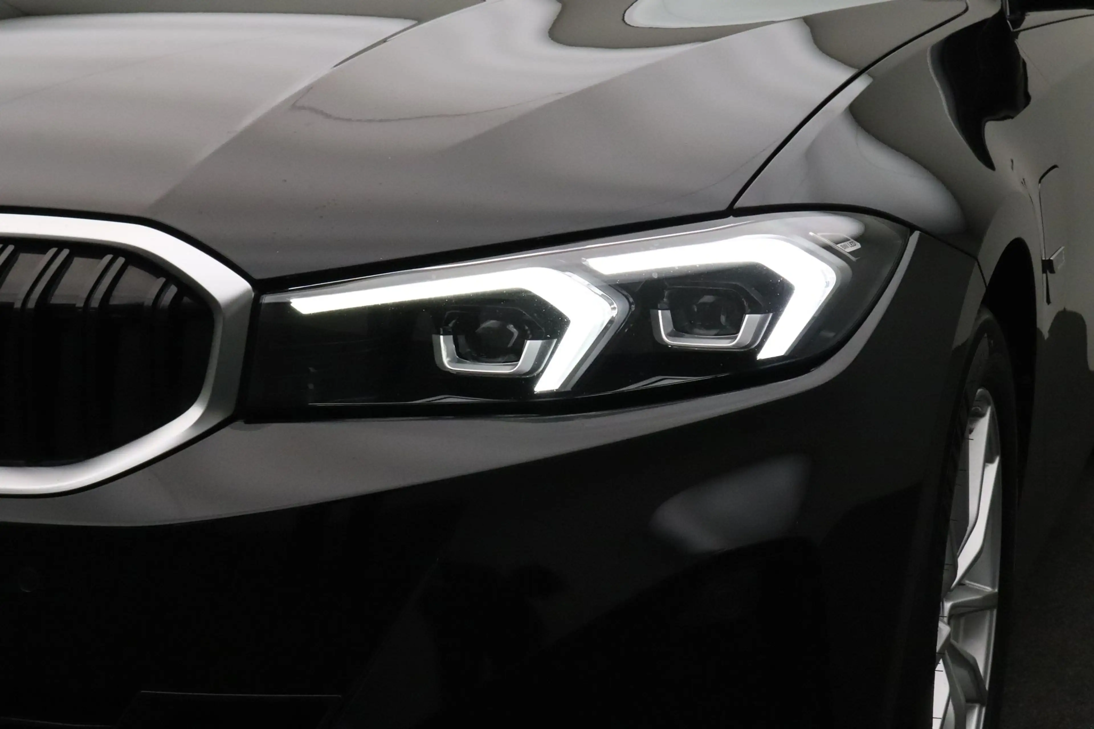 BMW 330 3-serie Touring 330e | Widescreen Display | PDC | — photo 14