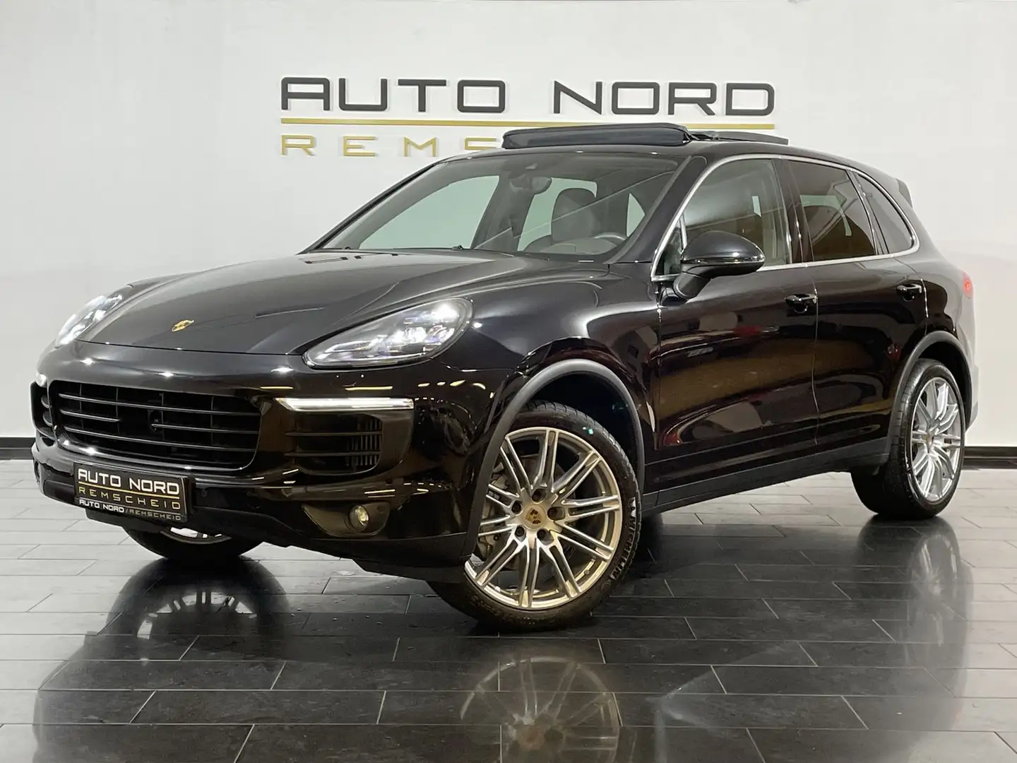 Porsche Cayenne S Diesel *Pano*Luft*Kamera*PDLS+*ACC*1.H Noir - 1