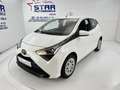 Toyota Aygo Aygo AYGO x-play*1,0 VVT i-53KW*KLIMA*ESP*RFK*EU6 Weiß - thumbnail 2