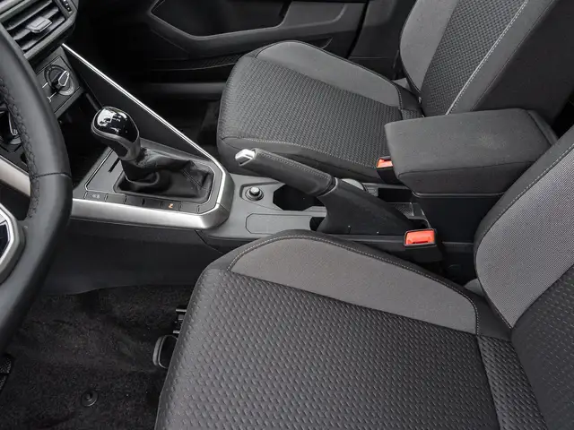 Volkswagen Polo view 15
