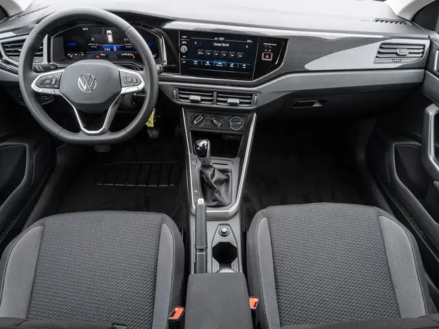 Volkswagen Polo view 10