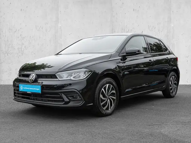 Volkswagen Polo view 2