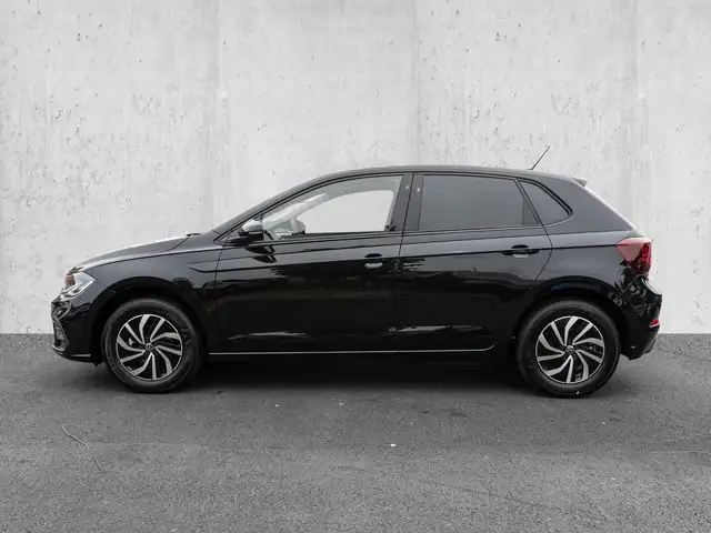 Volkswagen Polo view 5