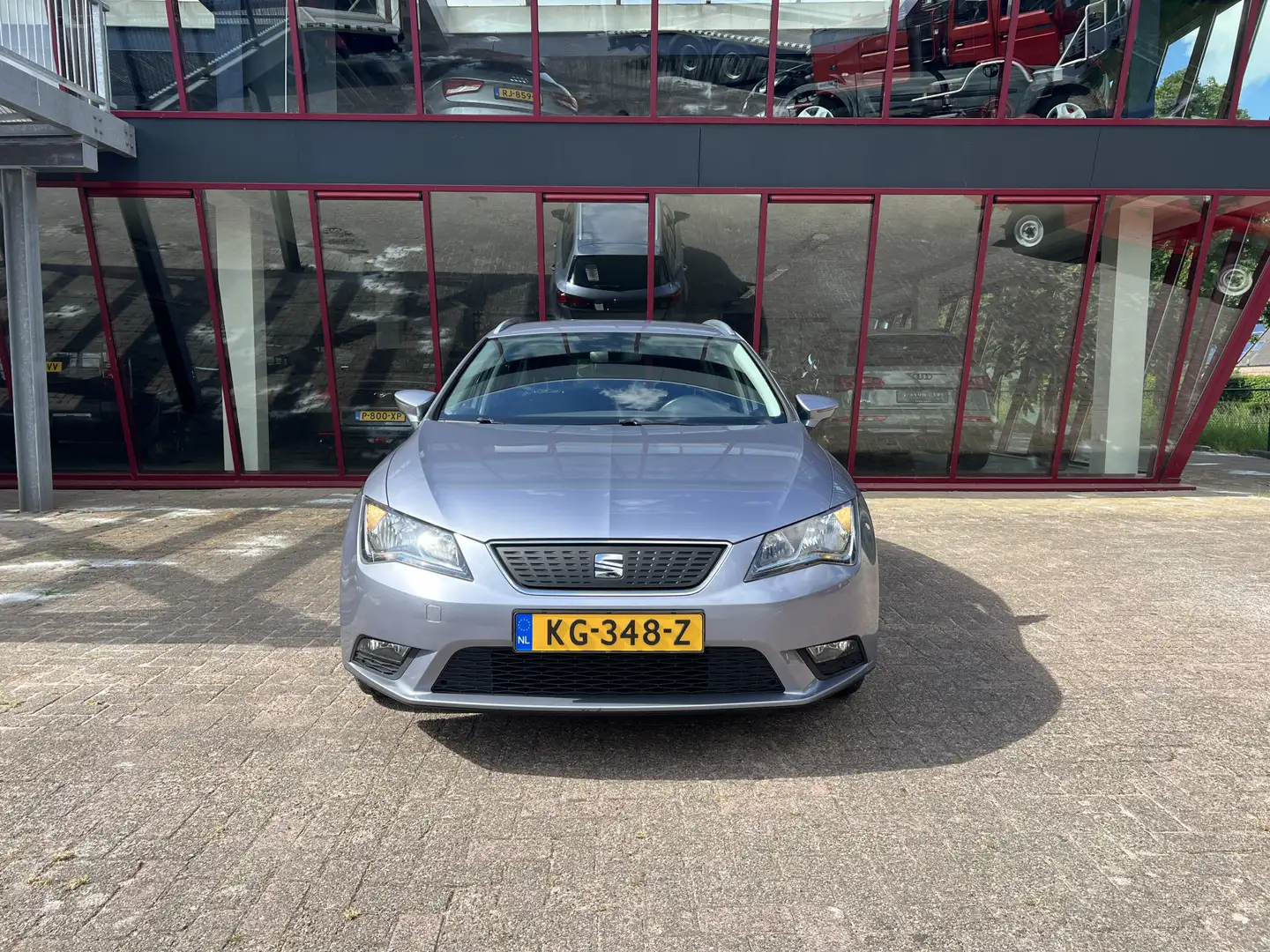 SEAT Leon ST 1.0 EcoTSI Style Connect | APK tot 10-2025 | Grijs - 2