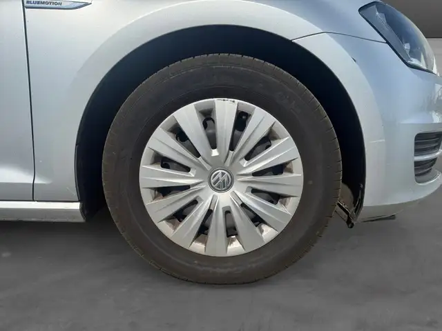 Volkswagen Golf view 16
