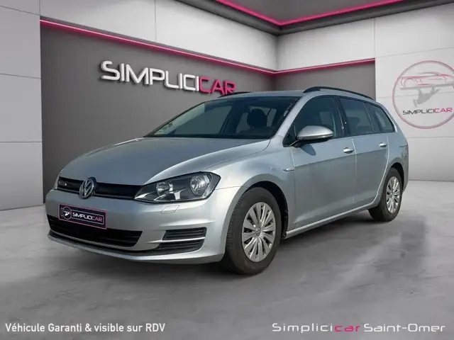 Volkswagen Golf view 5