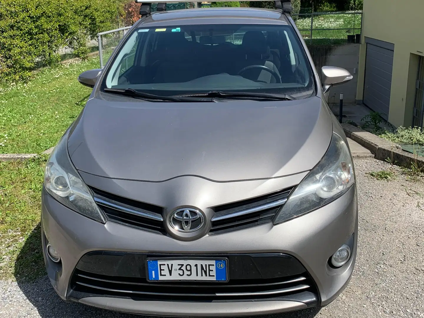 Toyota Verso 1.6 D-4D Active Grigio - 2