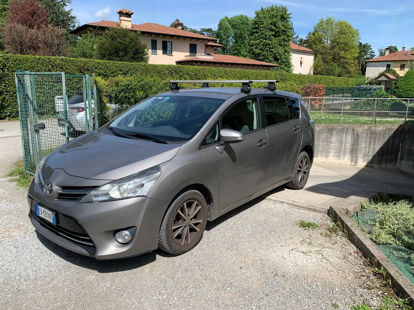 Toyota Verso 1.6 D-4D Active Grigio - 1