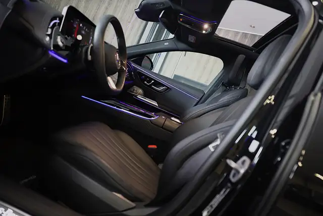 Mercedes-Benz E-Class view 8