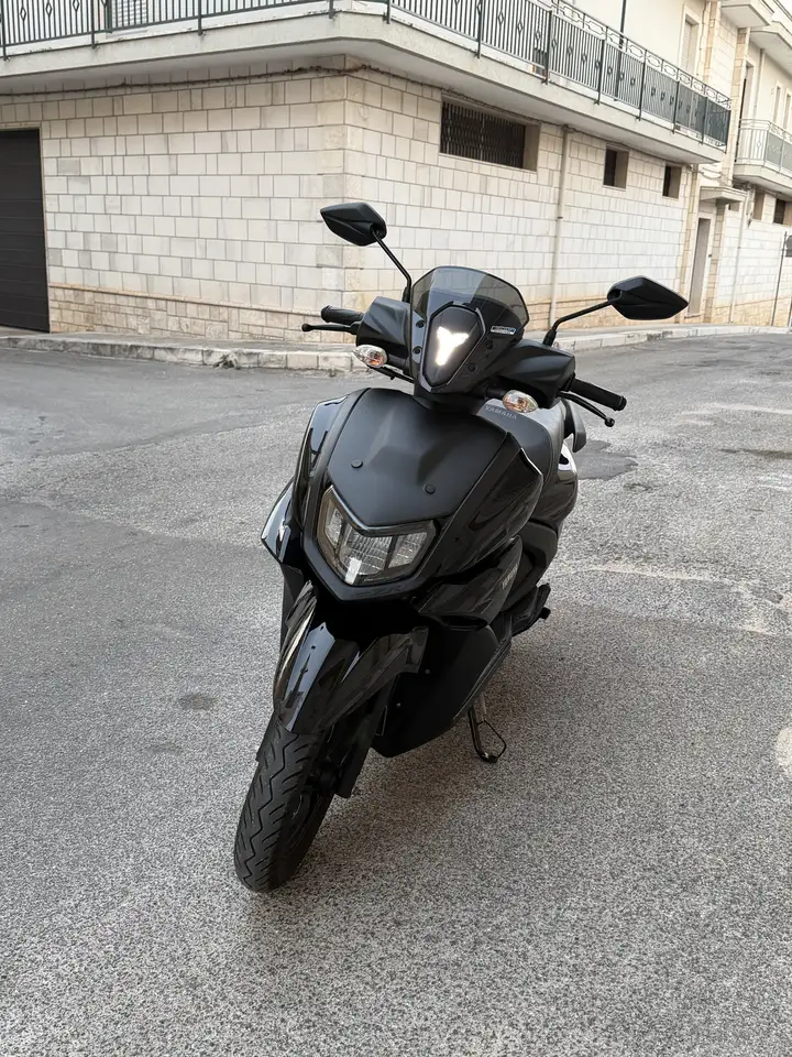 Yamaha RayZR