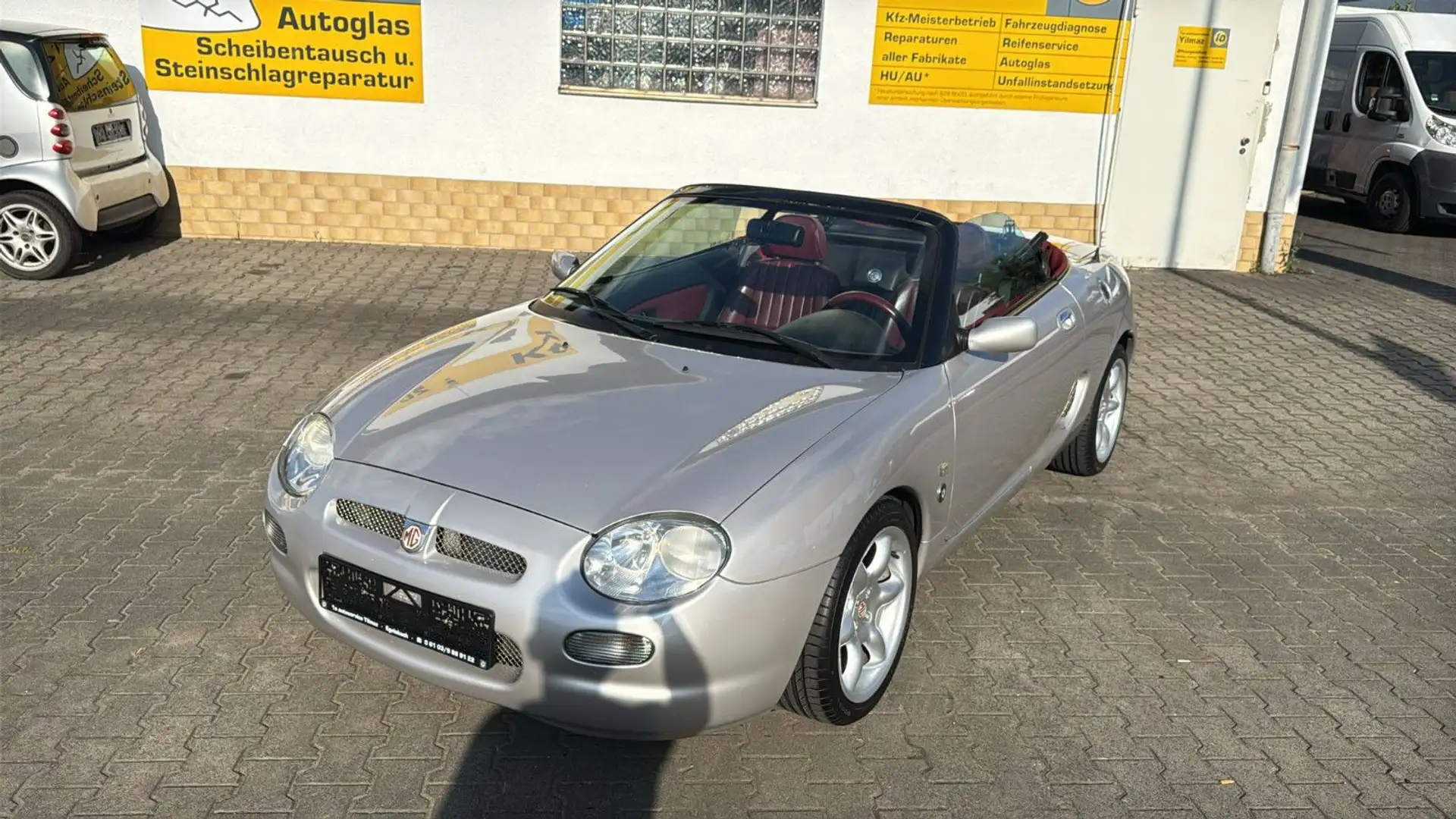 MG MGF 1.8i 88 kW Silber - 2