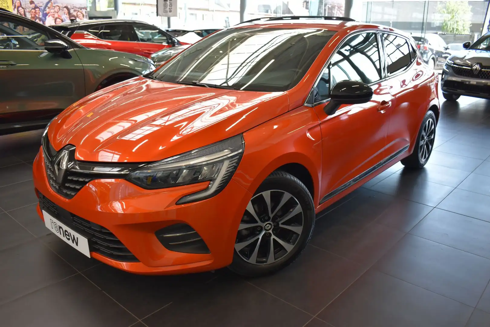 Renault Clio Techno 1.0 TCe 90/Valckenier Gent Oranje - 1