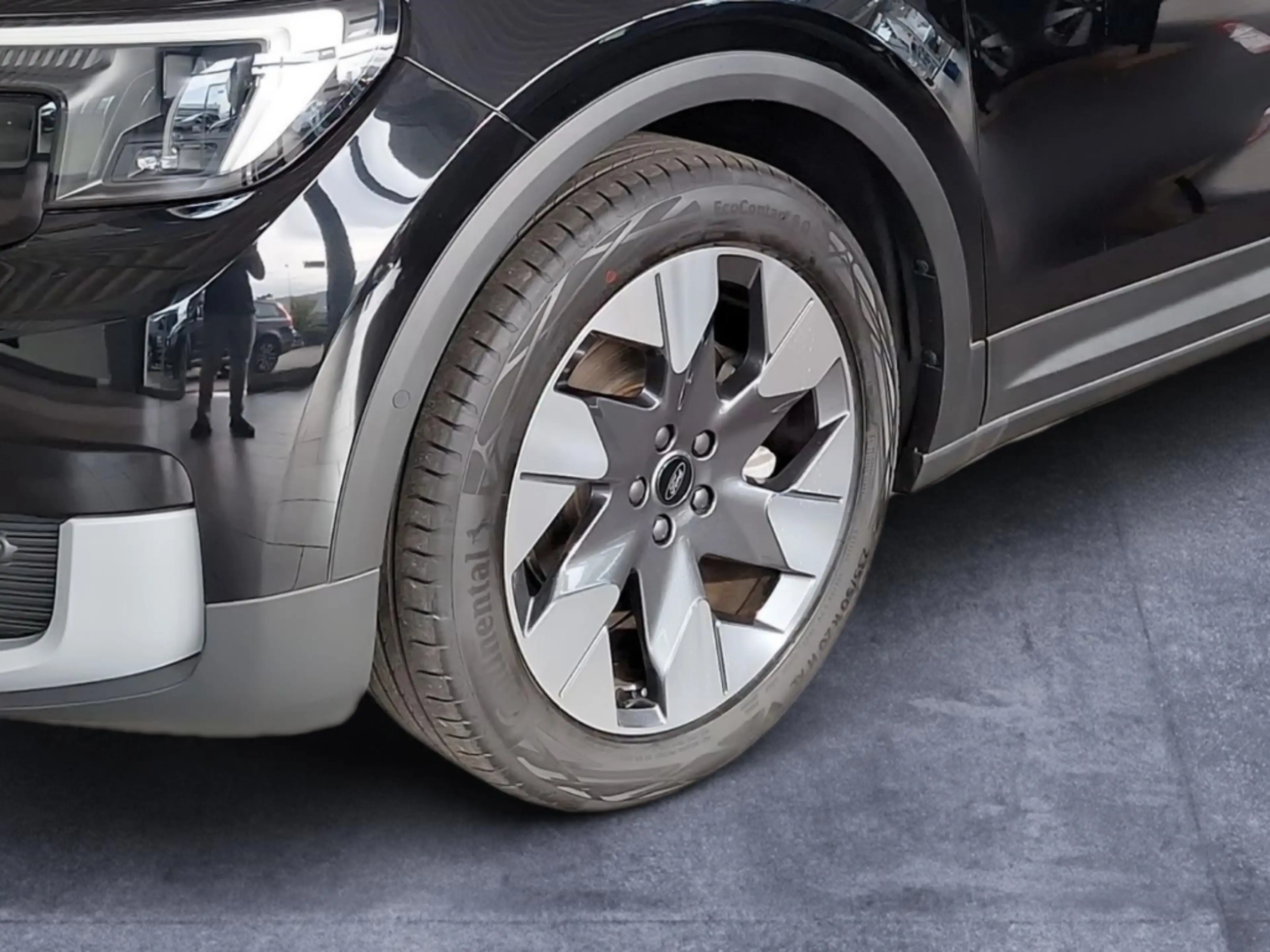 Ford Explorer RWD BEV Premium AHK B&O Wärmepume Massage — photo 6