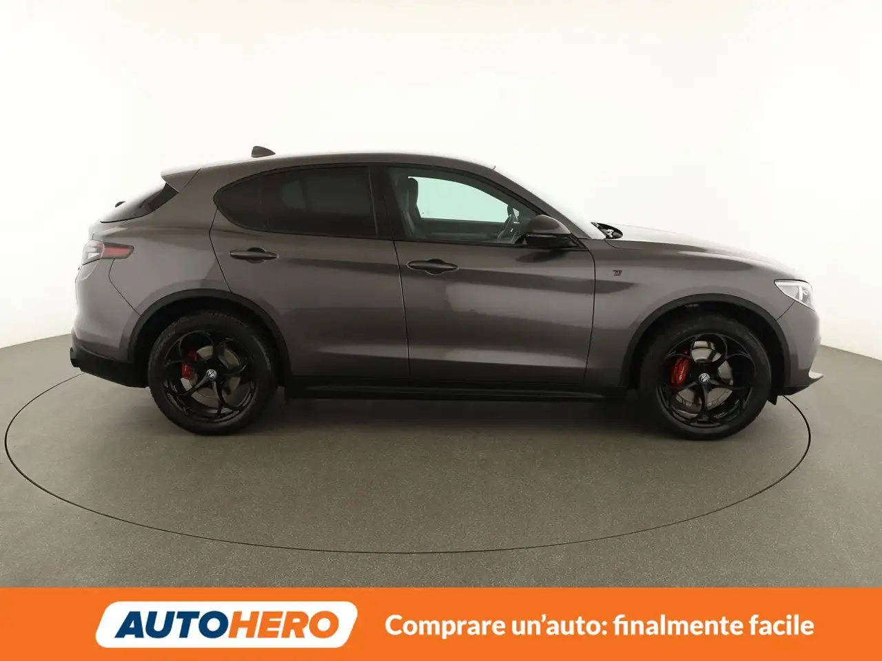 Alfa Romeo Stelvio 2022 — фото 7