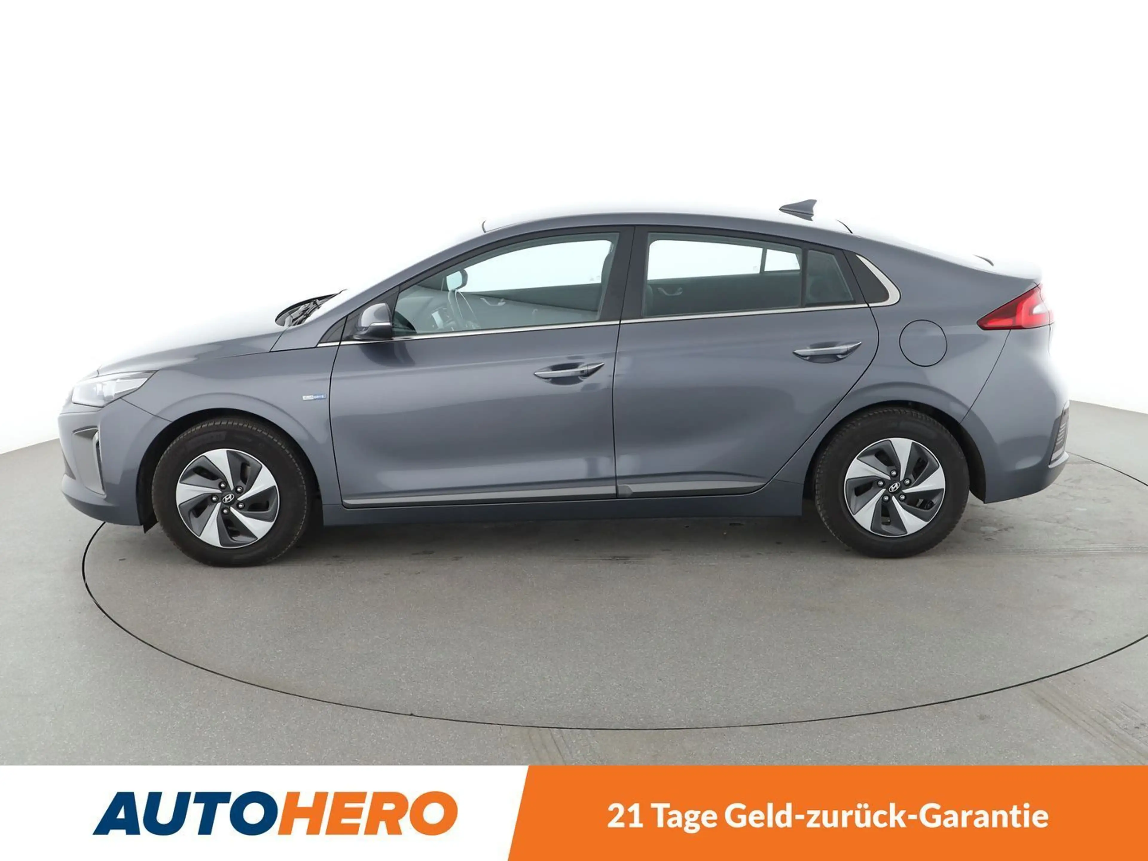 Hyundai IONIQ 1.6 Style Hybrid Aut.*NAVI*BiXENON*CAM*SHZ*LHZ* — photo 3