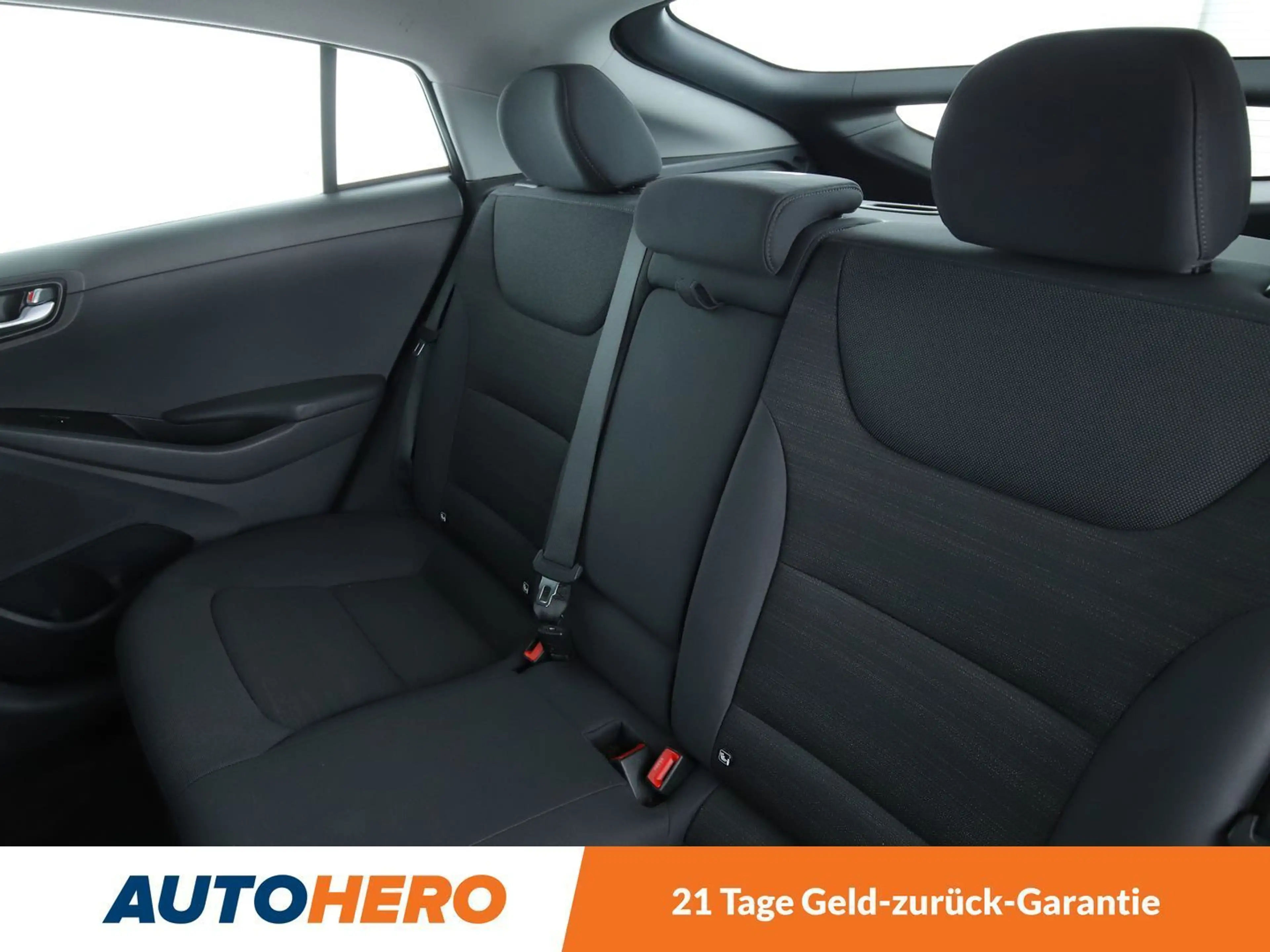 Hyundai IONIQ 1.6 Style Hybrid Aut.*NAVI*BiXENON*CAM*SHZ*LHZ* — photo 14