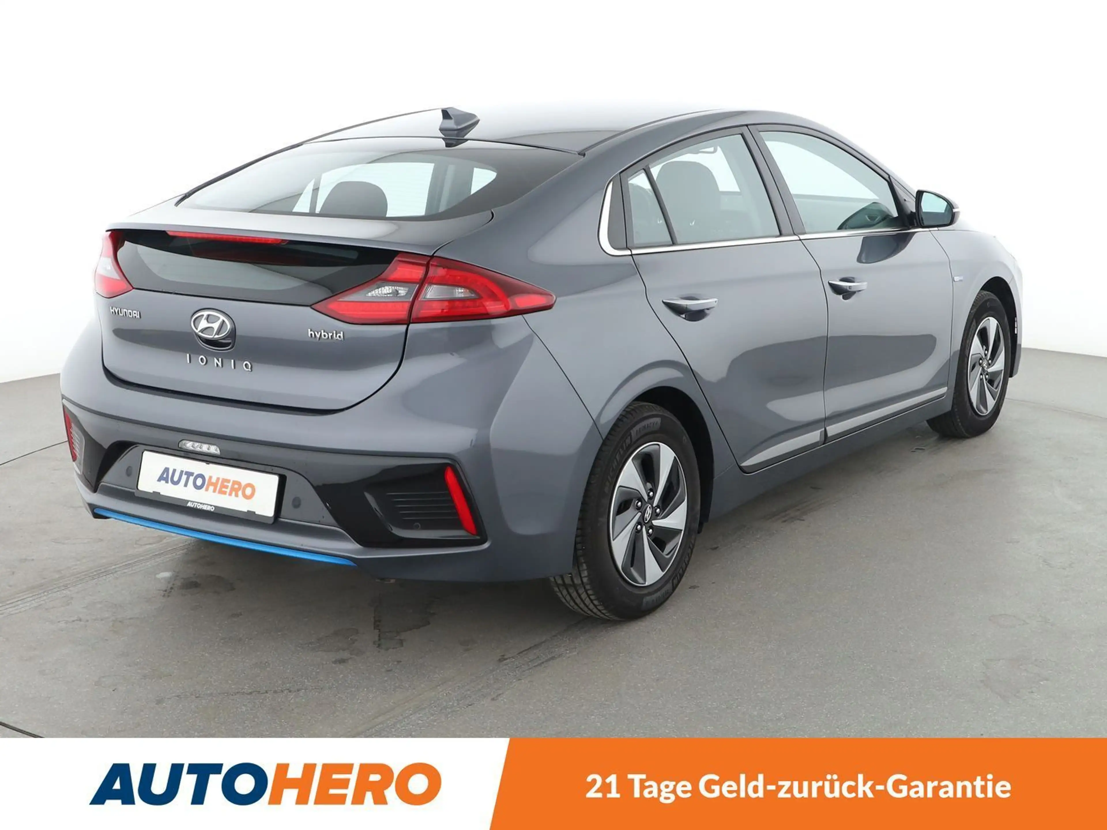 Hyundai IONIQ 1.6 Style Hybrid Aut.*NAVI*BiXENON*CAM*SHZ*LHZ* — photo 6