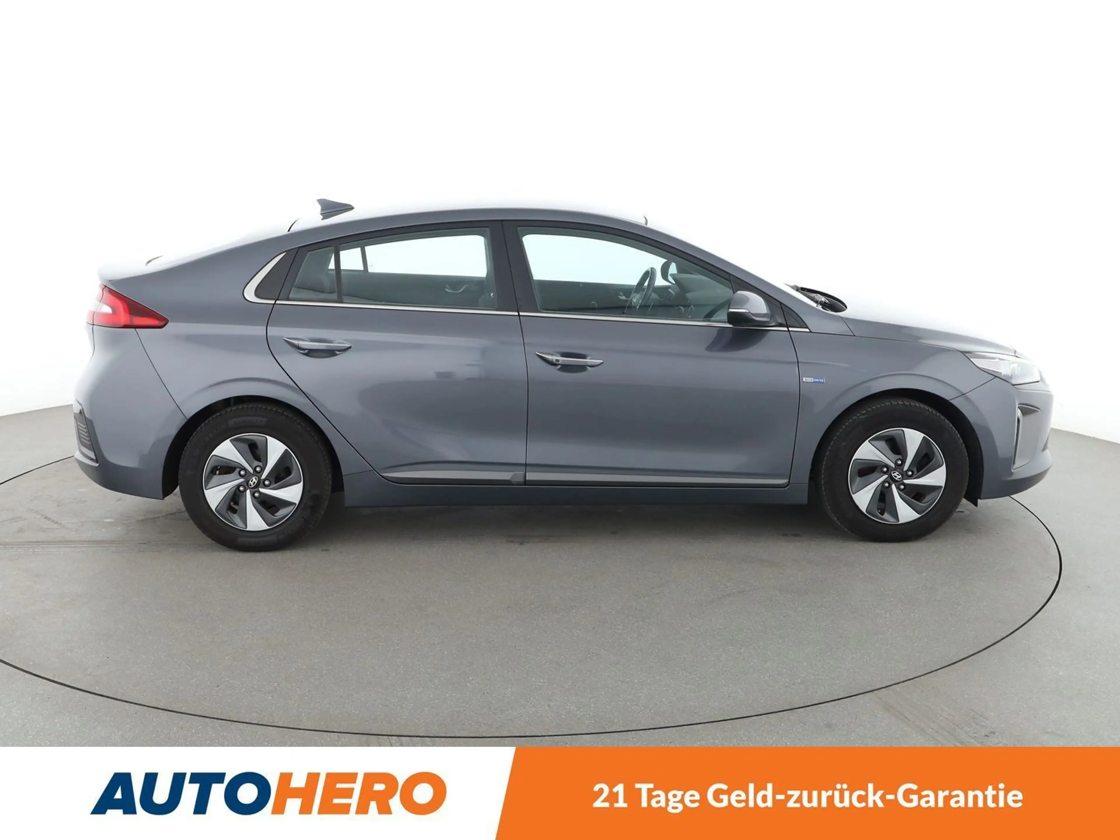 Hyundai IONIQ 1.6 Style Hybrid Aut.*NAVI*BiXENON*CAM*SHZ*LHZ* — photo 7