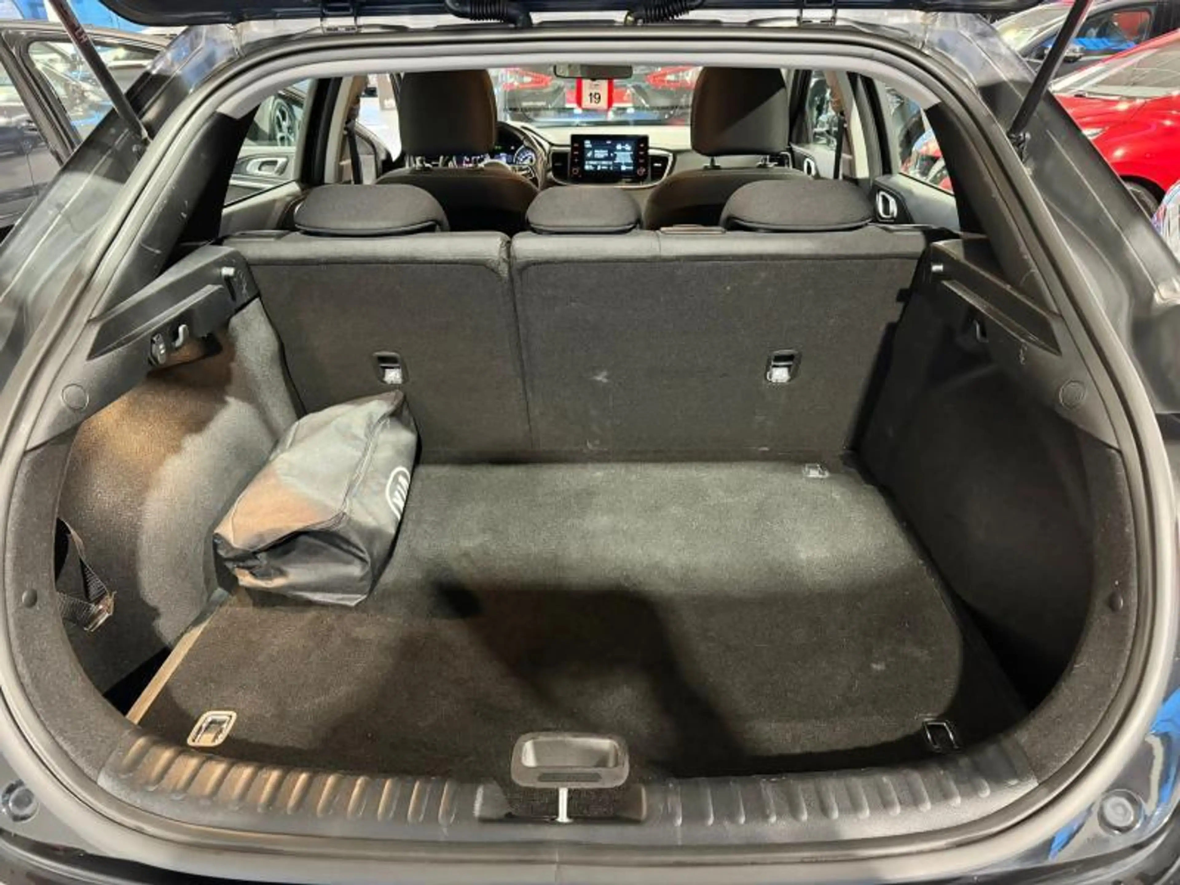 Kia XCeed Must 1.0 T ISG — photo 15