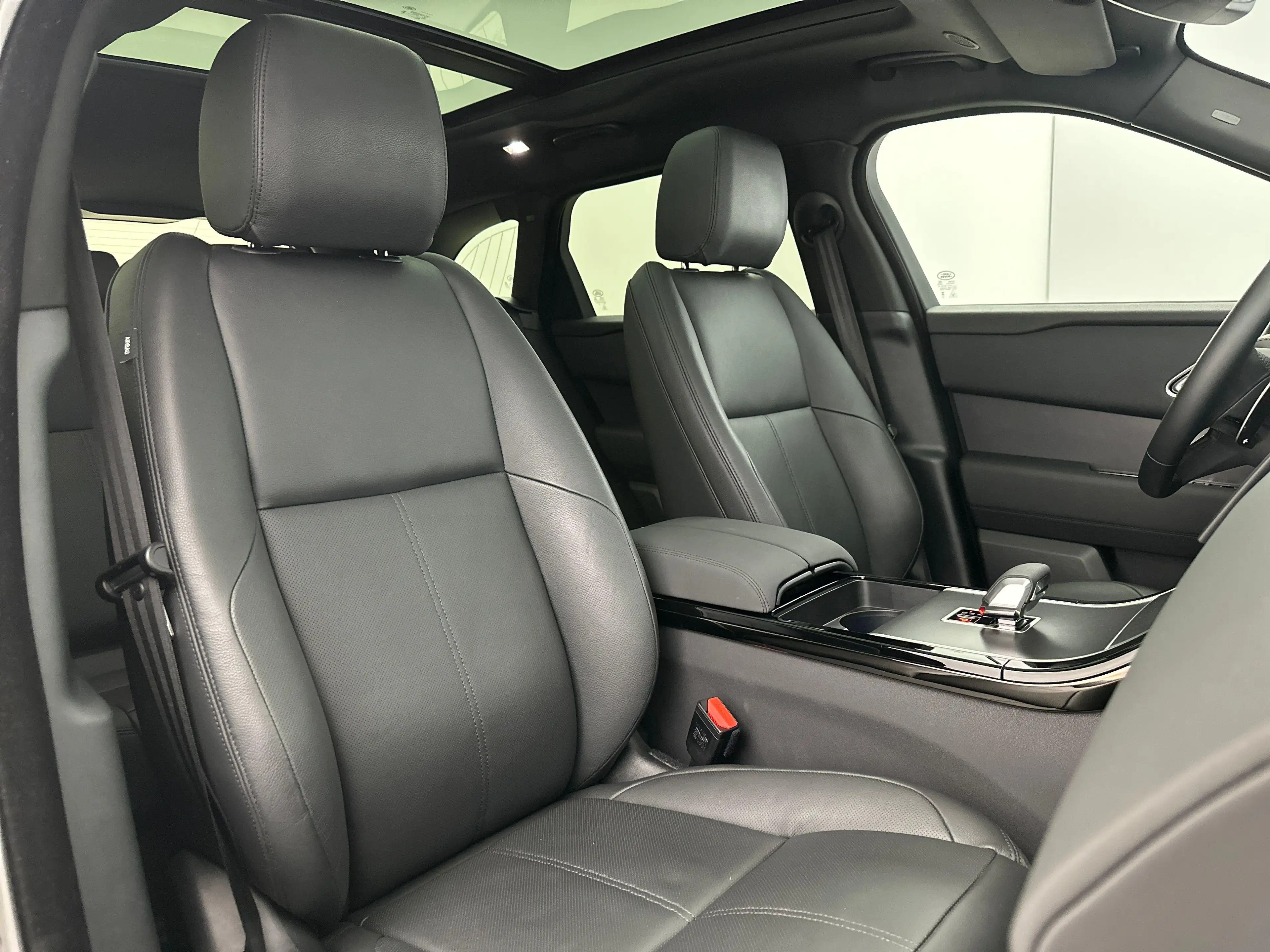 Land Rover Range Rover Velar P400e S AWD Auto. 26MY — photo 10
