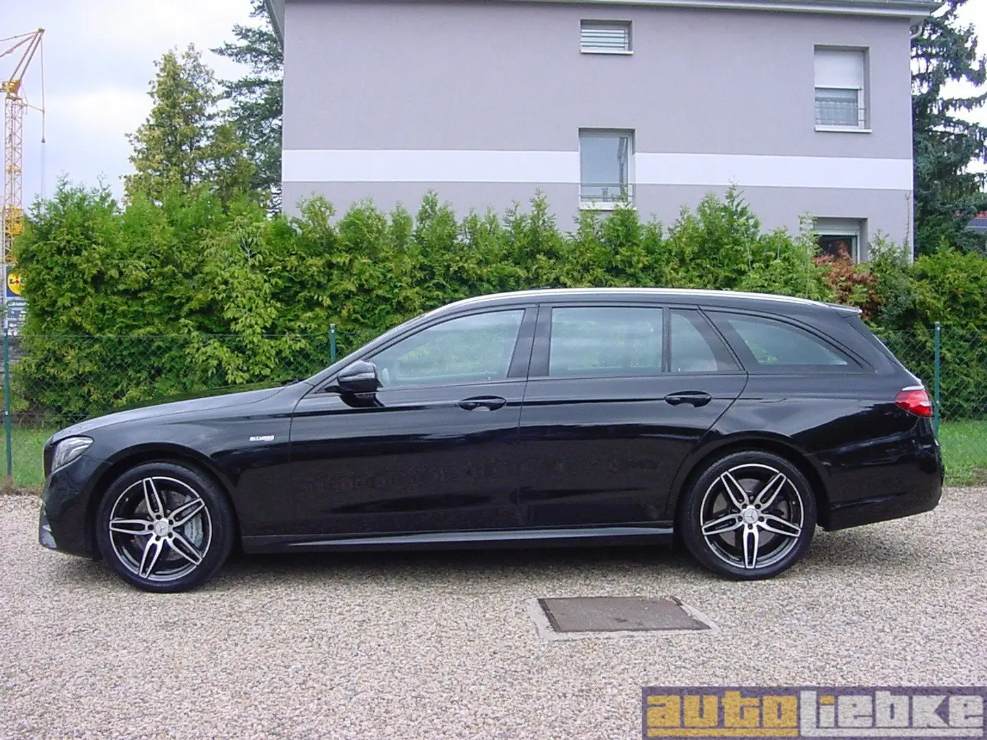 Mercedes-Benz E 43 AMG T 4MATIC NAVI-CO,MB-LED,eSD,DISTR,PARK-ASS,SHZ,BT Negru - 2