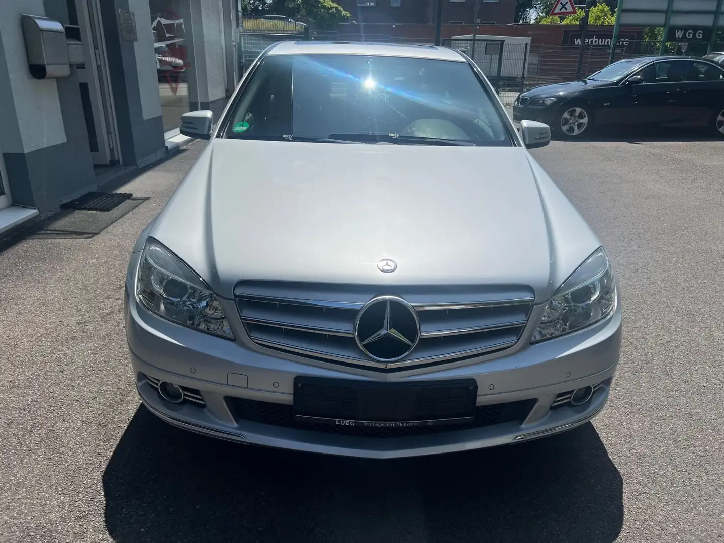 Mercedes-Benz C 180 C -Klasse Lim."Klimaaut."Schiebedach"Navi" Silber - 2
