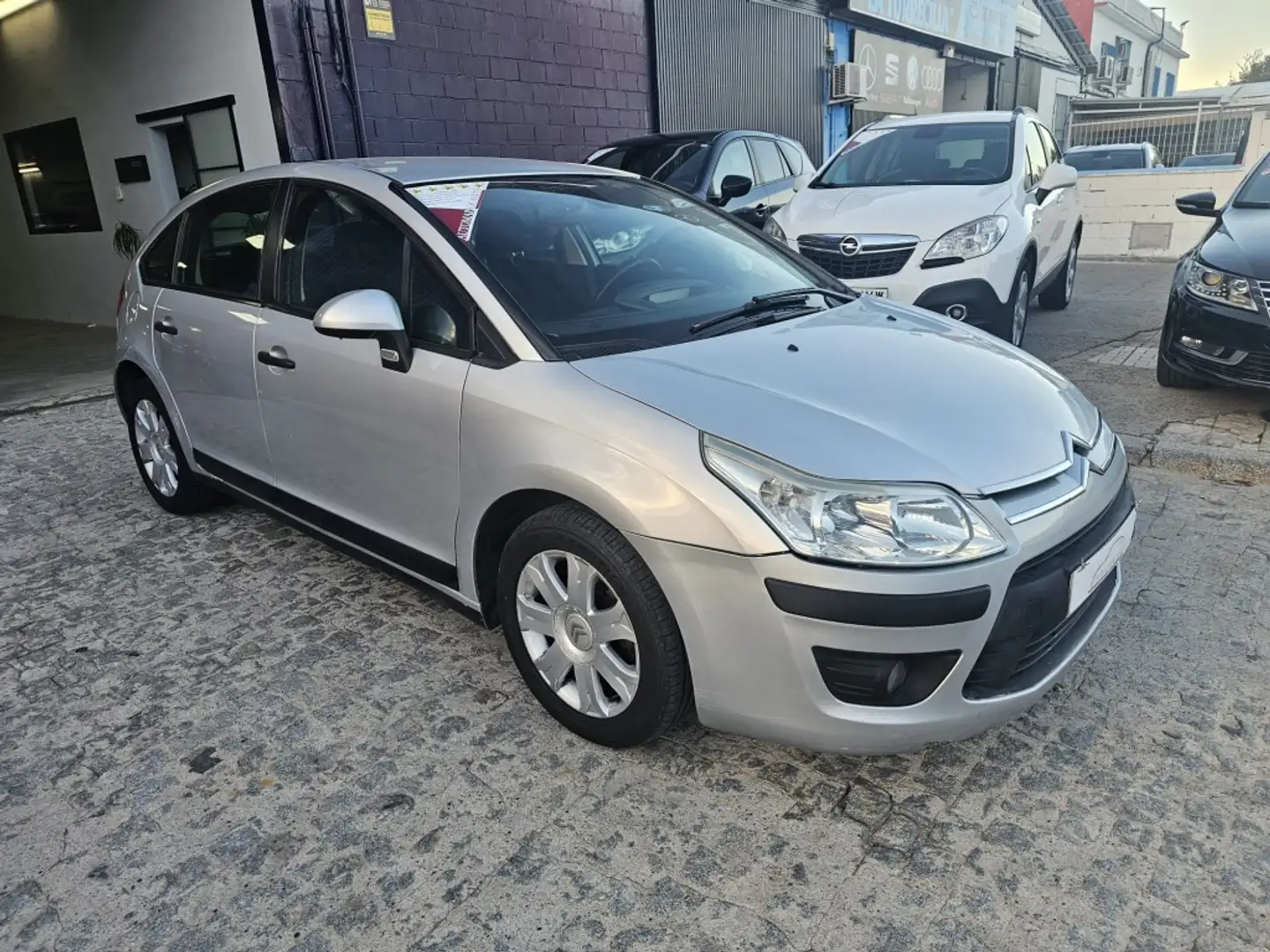 Citroen C4 1.6HDI Millenium Argent - 1