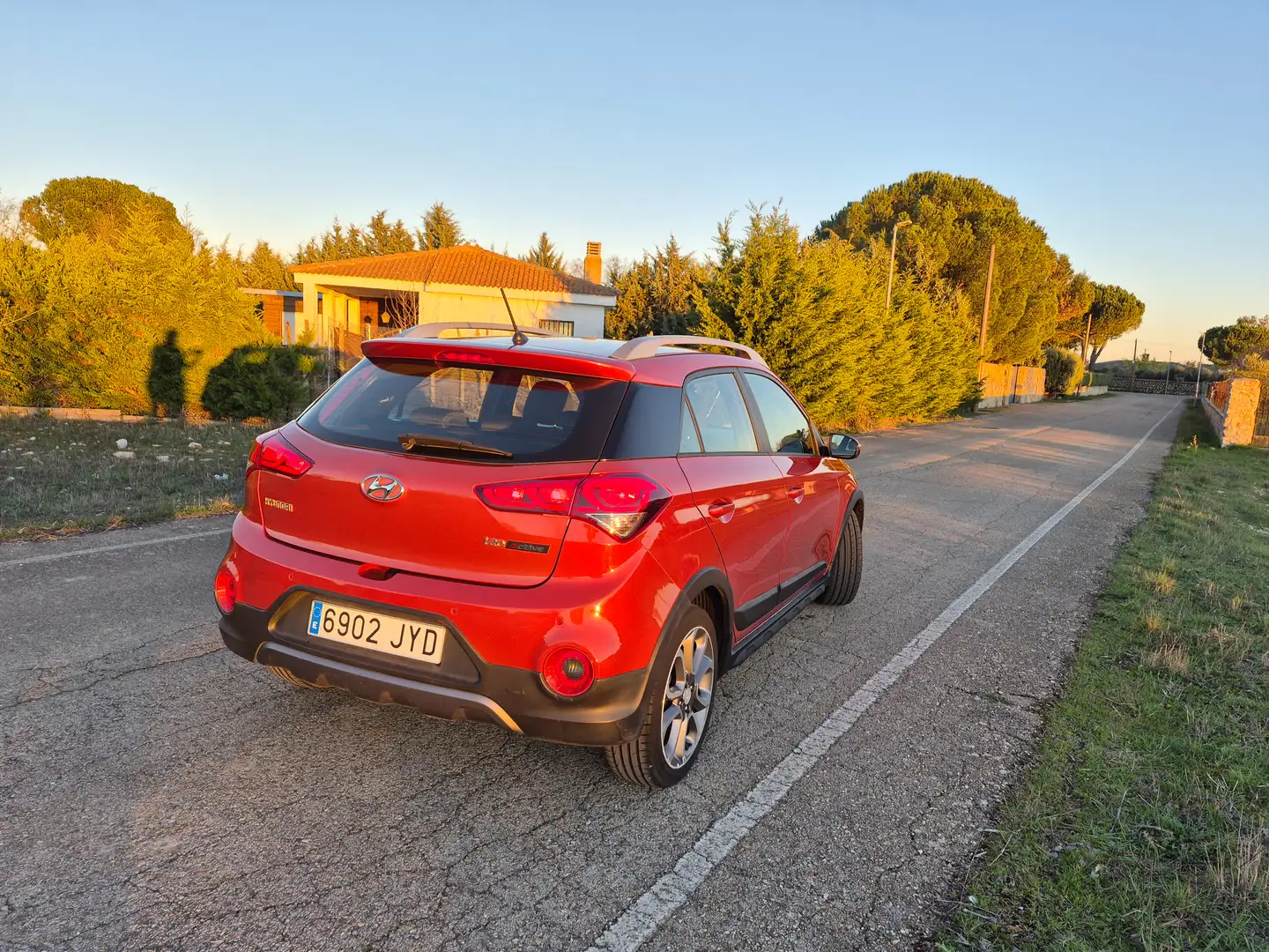 Hyundai i20 i20 1.4CRDI Tecno Tecno Naranja - 2