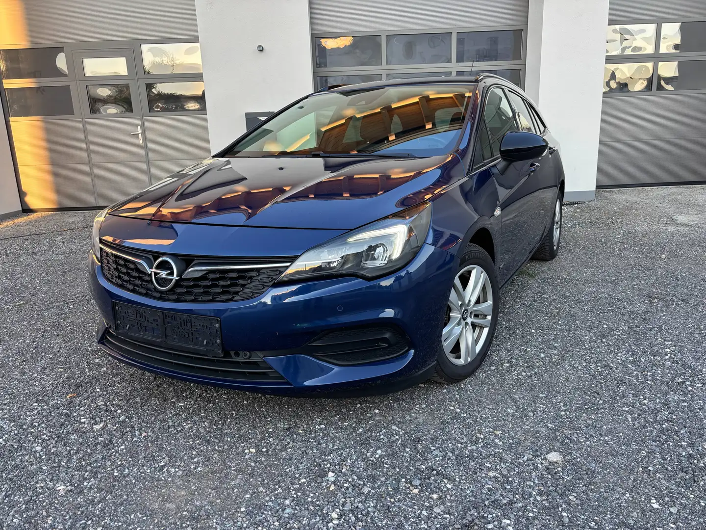Opel Astra Design Blau - 1