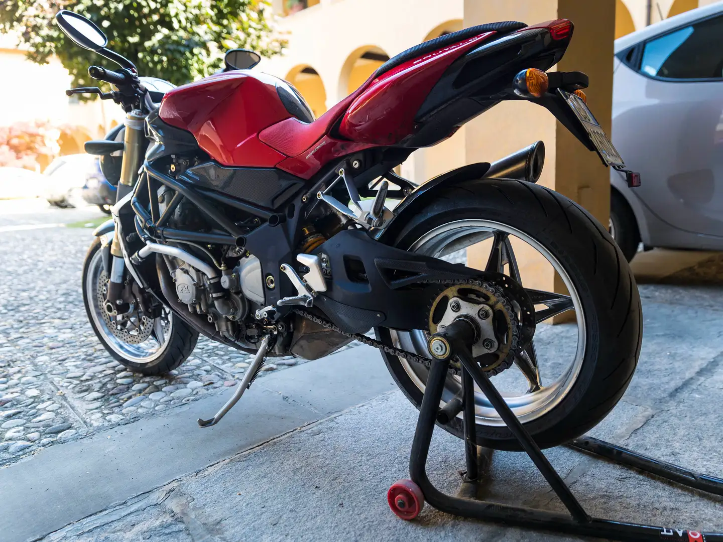 MV Agusta Brutale 750 s Roşu - 2