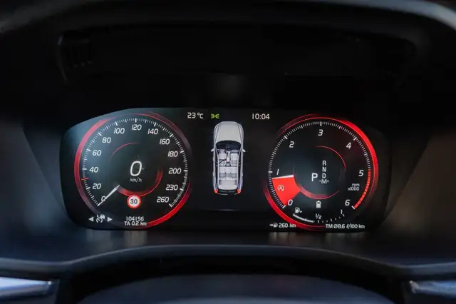 Volvo XC60 view 9
