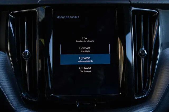 Volvo XC60 view 14