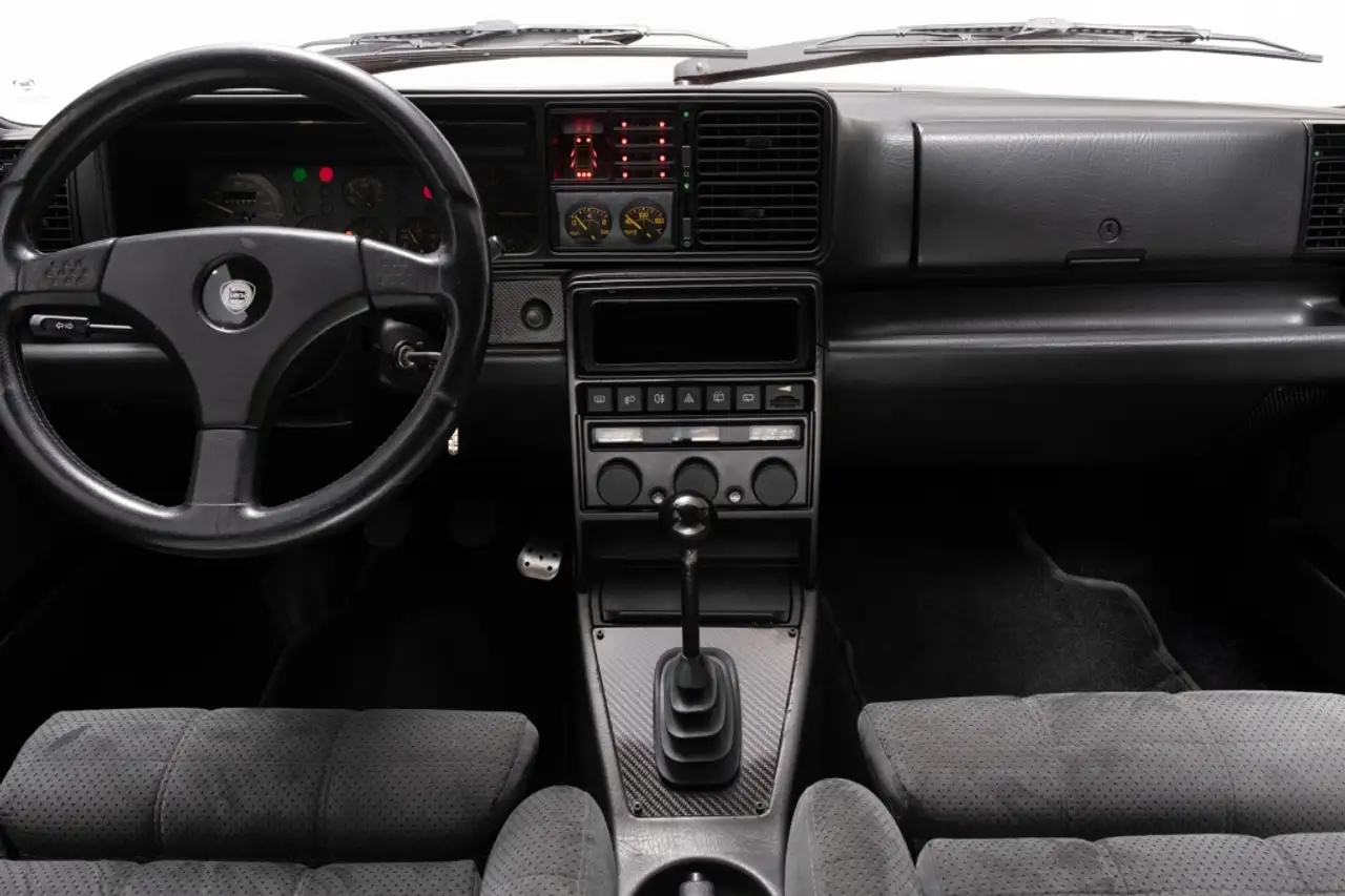 Lancia Delta 2000 16v Integrale, foto 7