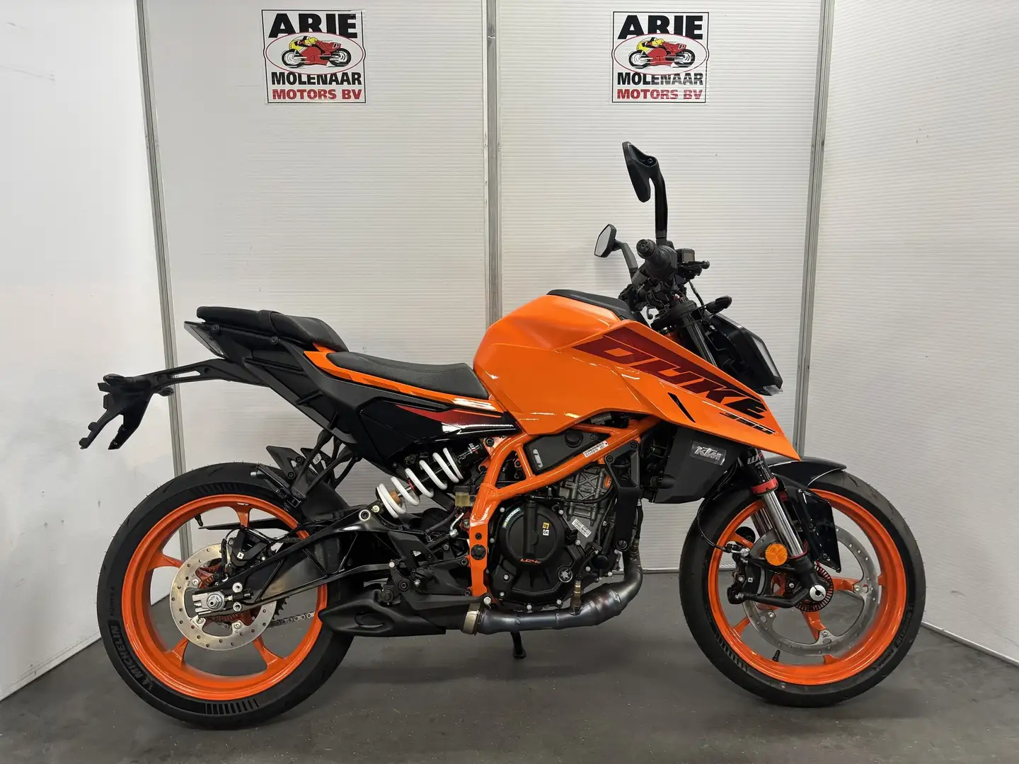 KTM 390 Duke ABS Orange - 1