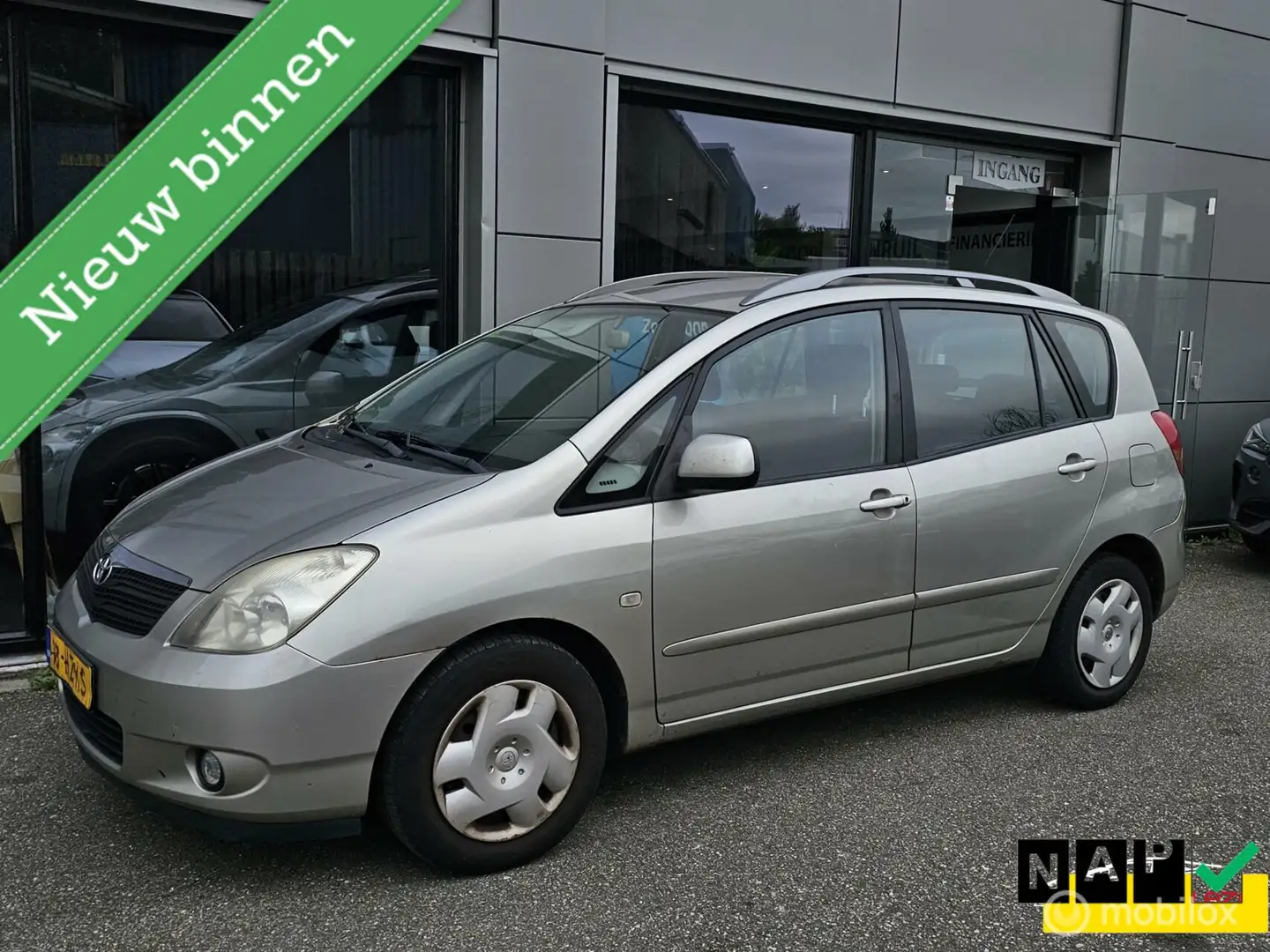 Toyota Corolla Verso 1.6 VVT-i Linea Sol Clima/CV Grijs - 1