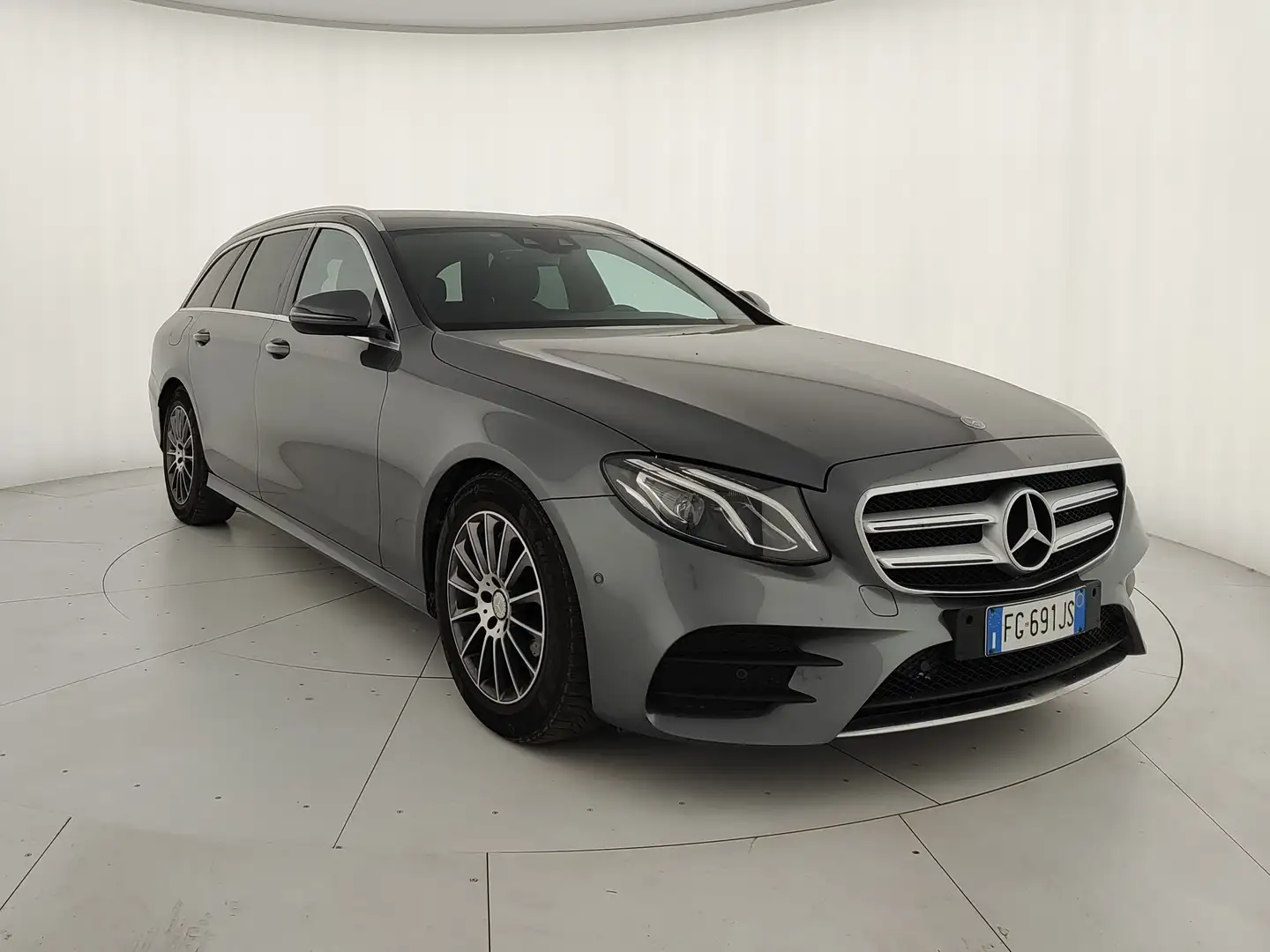 Mercedes-Benz E 220 d S.W. Auto Sport Grigio - 1